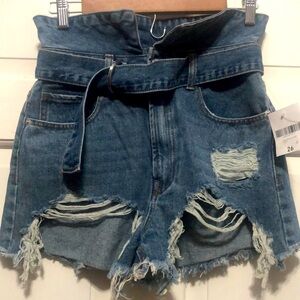 𝅺forever 21 Denim Short with Denim Belt Women’s Size 26